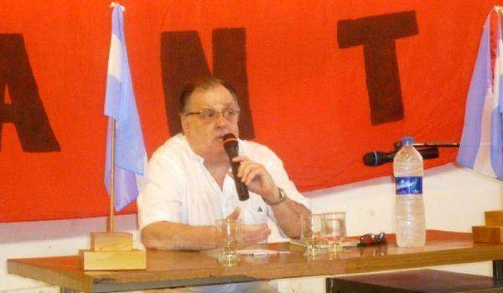 Rodolfo Parente renunci� a la Convenci�n Nacional de la UCR y acus� al PRO de �extorsi�n� 