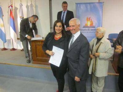 Entregaron certificados a una nueva promoci�n de la Escuela de Gesti�n