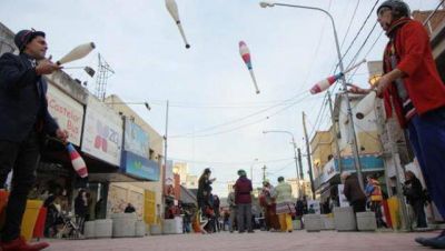 Se inaugur� el nuevo centro comercial de Castelar