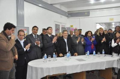 Anuncian nuevas mejoras en hospitales de la provincia