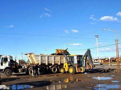 Municipio, Vialidad y vecinos sanearon el B� Newbery