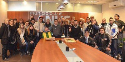 D�AZ P�REZ ENTREG� SUBSIDIOS A OTROS SIETE CLUBES DE BARRIO