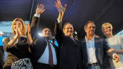 �La oposici�n quiere cambiar todo, nosotros cuidar lo conseguido�