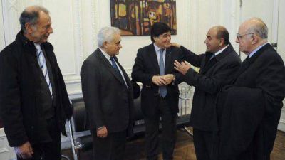 Manzur se reuni� con Zanini y asegur� que visitar� Tucum�n