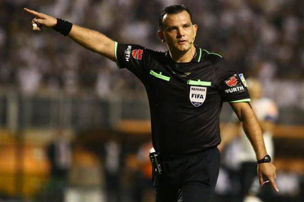 Corrupci�n en el f�tbol: piden la salida de Gnecco; roja para Amarilla