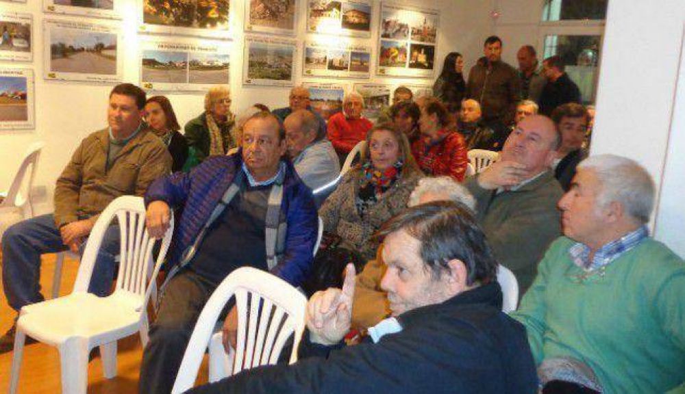 Avalaron precandidaturas de concejales vecinalistas