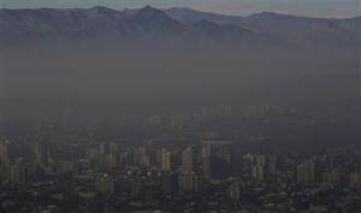 En plena Copa Am�rica, el smog ahoga a Santiago