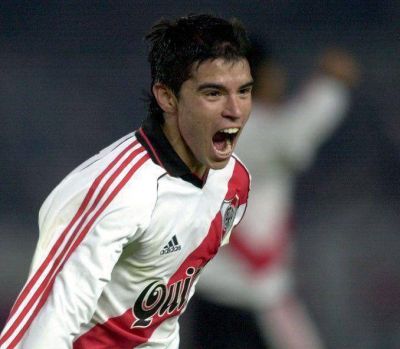Saviola, en su vuelta a N�nez: 