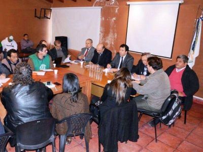 Gremios y gobierno: se reanuda el cuarto intermedio