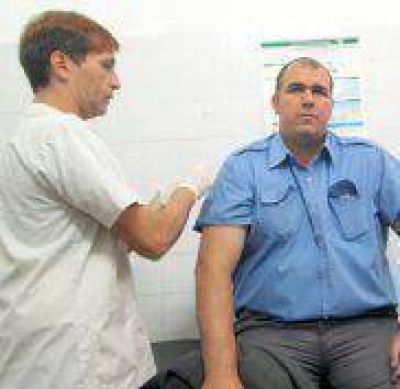Contin�an operativos de vacunaci�n