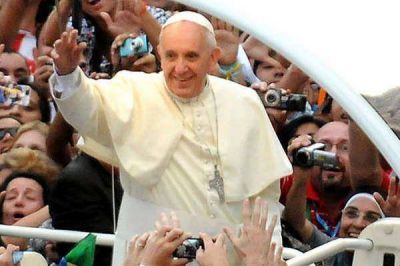 Los santiague�os viajan a Bolivia y Paraguay para estar cerca de Francisco