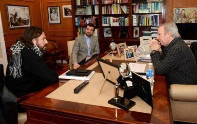 Peralta analiza avance de obra de las represas