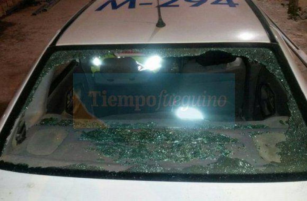 Menores provocaron da�os sobre los nuevos patrulleros de la Polic�a
