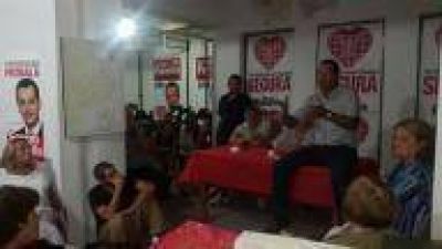 La Plata: UCR apuesta fuerte a Panella, y mandan se�ales a P�rez Irigoyen para que �de un paso al costado�