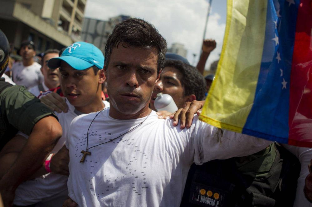 Tras el llamado a elecciones, el opositor venezolano Leopoldo L�pez dej� la huelga de hambre