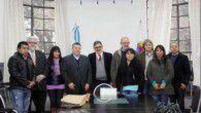 Funcionarios del municipio de C�rdoba visitaron al Intendente Ra�l Jorge
