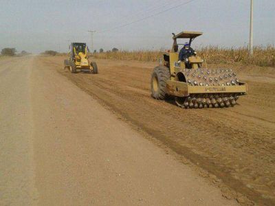 Inician pavimentaci�n de ruta que une Toro Pujio y La Tordilla