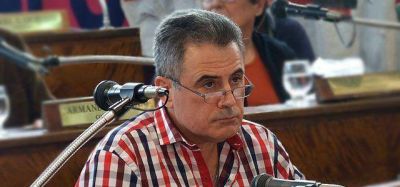 Oyhambur�, contra Edesur: �Est� buscando que le rescindan el contrato�