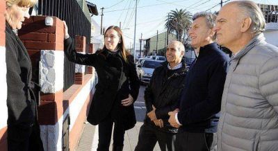 MACRI EN LANUS: LLEVAMOS EL MENSAJE DE ESPERANZA PARA REPRESENTAR LA IDEA DE CAMBIO