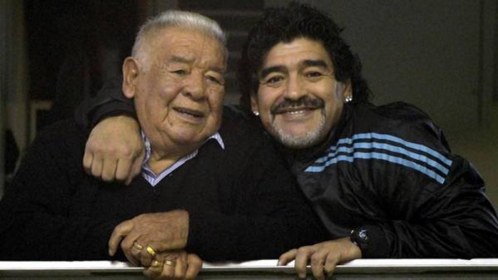 Se descompens� Don Diego Maradona