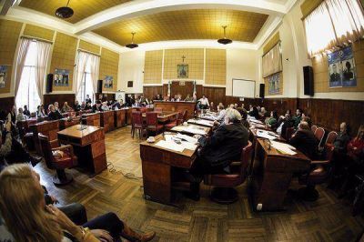 Morrone se convirtió en el centro de atención del Concejo Deliberante