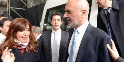 BUZZI EN LA PAMPA CON LA PRESIDENTE  : �Un pa�s y una provincia se gobiernan con gesti�n�