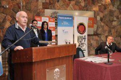 Meyer anunci� la licitaci�n del basural de Carlos Paz