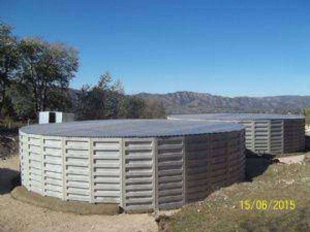 Nuevas cisternas para abastecer agua a Villa Mirador del Lago
