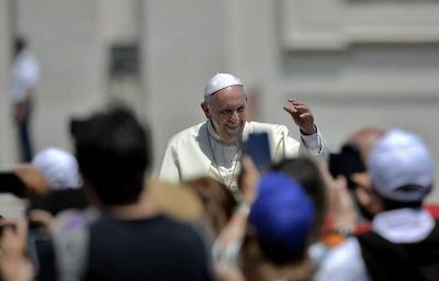 �La Iglesia es comunidad verdadera si se ensucia las manos con los �ltimos�