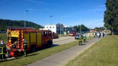Atentado terrorista en Francia: un muerto en una f�brica de gas cerca de Lyon
