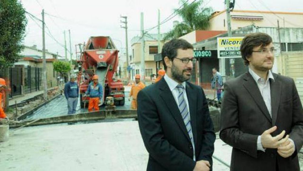 Avanzan las obras de pavimentaci�n en el distrito
