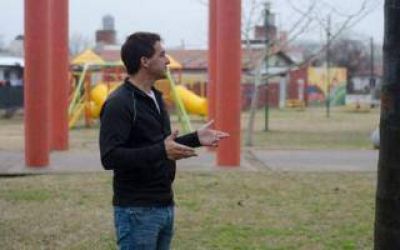 Pitbull atac� a candidato de Massa mientras hac�a campa�a en Salto