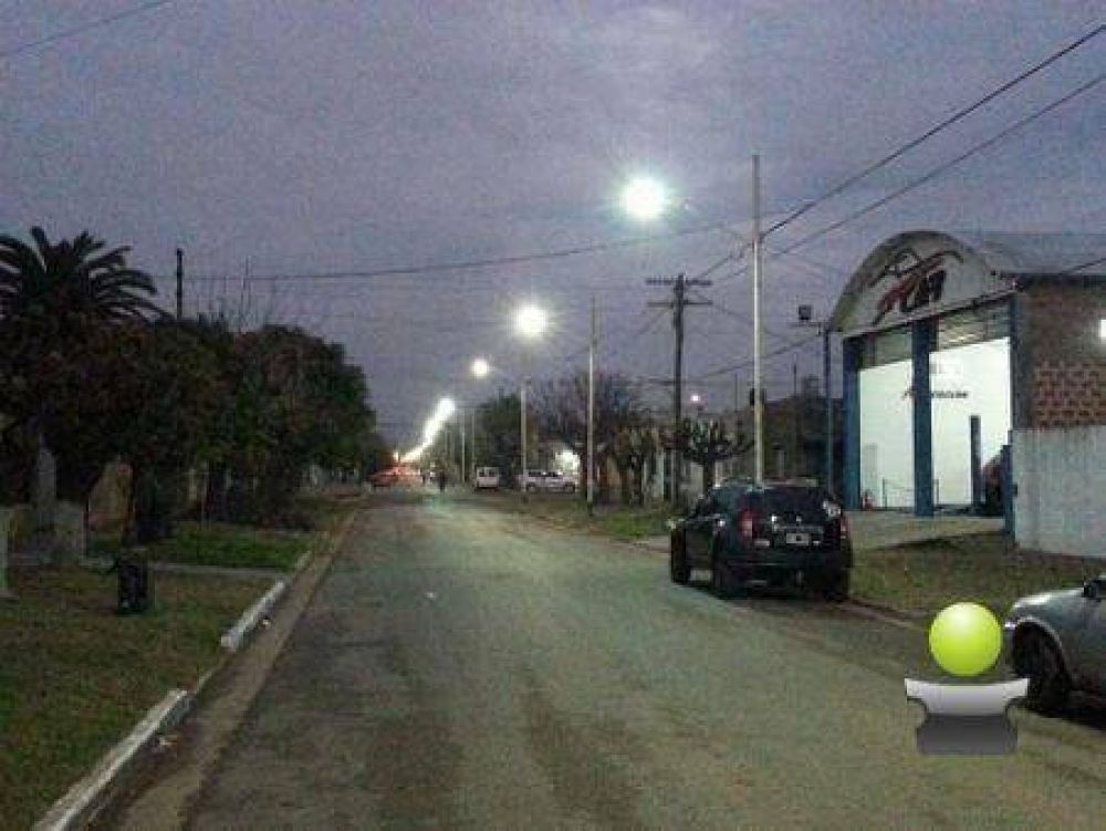 LA MUNICIPALIDAD COLOCO MIL NUEVAS LUMINARIAS CON UNA INVERSION DE 3 MILLONES DE PESOS