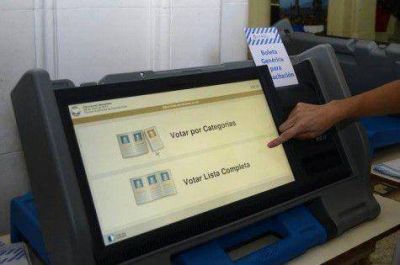 Asociaciones civiles se anotan para fiscalizar