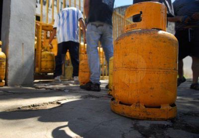 Petroleros levantan el paro, pero igual faltar�n garrafas