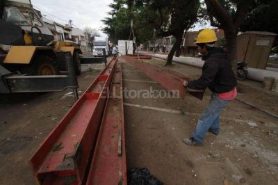 Comenzaron los trabajos en la cloaca m�xima de Bulevar