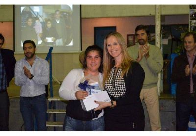 M�s de cuatro mil estudiantes concordienses recibieron su beca provincial