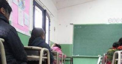 Padres piden soluciones al fr�o que padecen sus hijos en las escuelas de Taf� del Valle