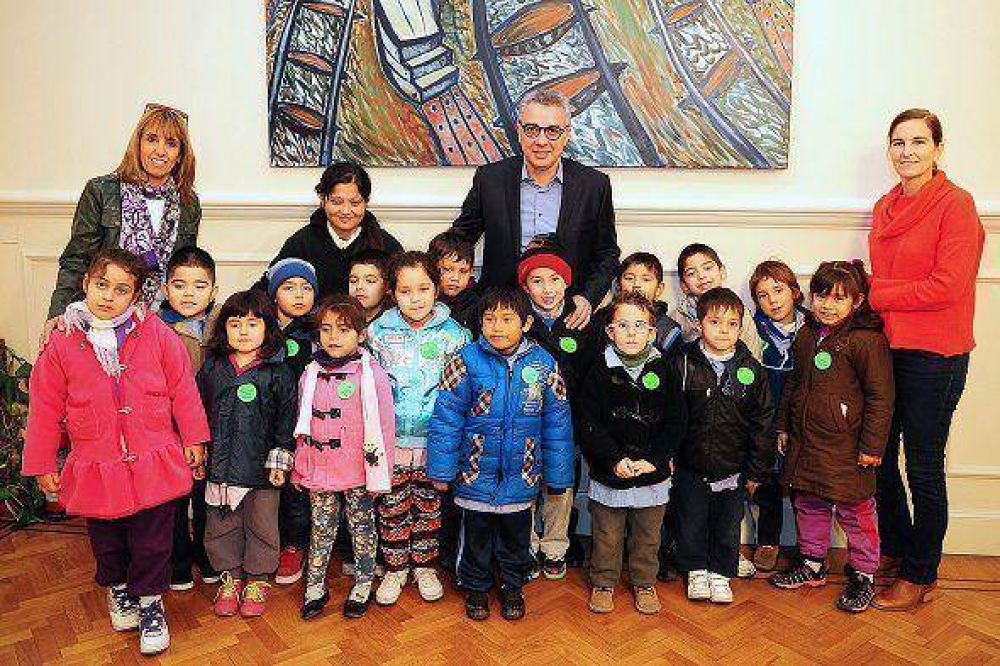 Alumnos del Jard�n de Infantes N� 904 visitaron el Palacio Municipal