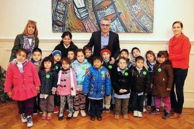 Alumnos del Jard�n de Infantes N� 904 visitaron el Palacio Municipal