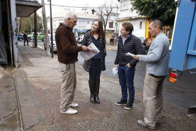 Vidal recorri� San Fernando con Daniel Salvador y Alex Campbell