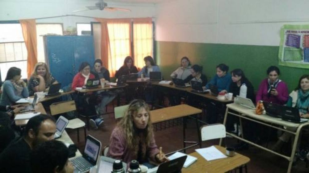 Profesores se capacitaron en el uso de las Net