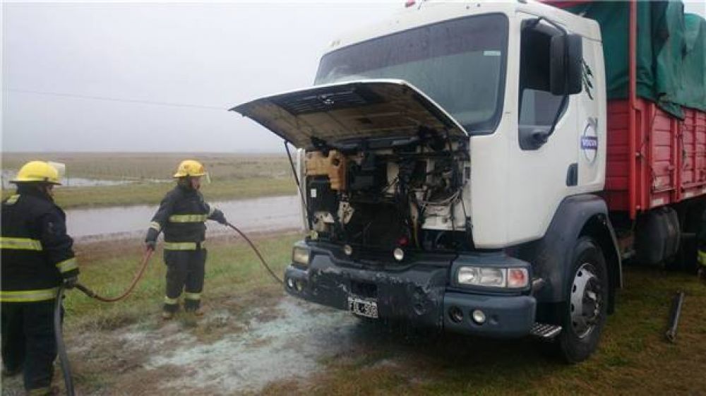 Se incendi� un cami�n en la ruta 226