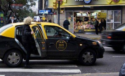 Uno de cada tres taxis tiene c�digo QR para verificar datos
