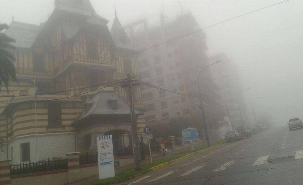 Un manto de niebla cubri� Mar del Plata