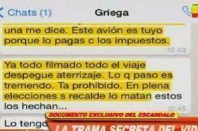 Difunden chat en el que Xipolitakis ofrec�a los videos a periodista