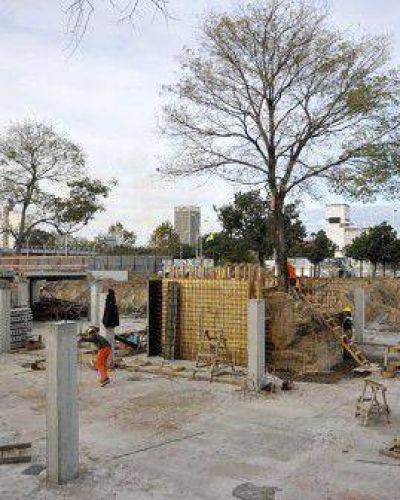 La Plaza Alberdi tiene un avance de obra del 55 %