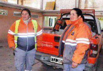 Inspectoras salvaron a tres ni�os del fuego