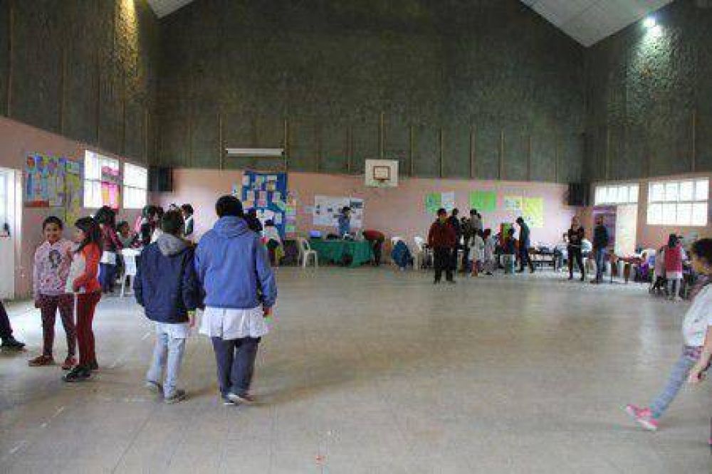 Alumnos de nivel primario y secundario participaron de la instancia local de la Feria de Ciencias