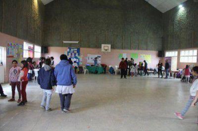 Alumnos de nivel primario y secundario participaron de la instancia local de la Feria de Ciencias